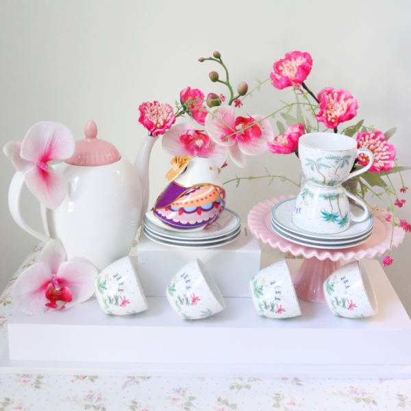 Jolie with Teapot Set of 6 Acrylic Box Gift